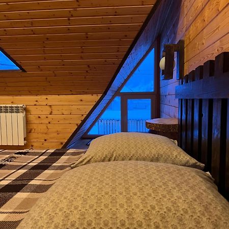 Hotel "Файна Хата" à Synevyrsʼka Polyana Extérieur photo