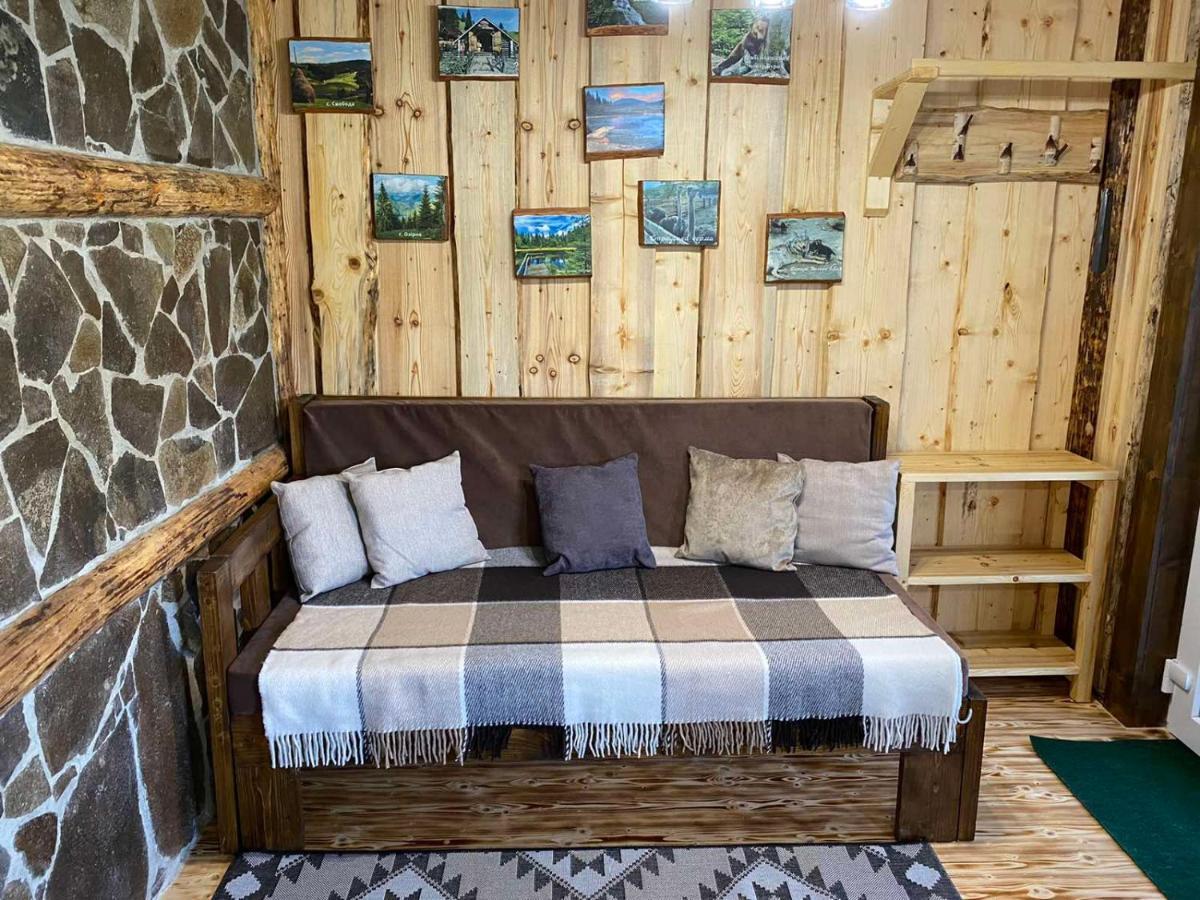 Hotel "Файна Хата" à Synevyrsʼka Polyana Extérieur photo